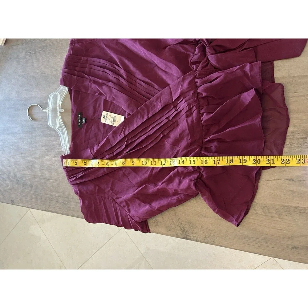 NEW! Express Women’s Sheer Silky Magenta Long Sleeve Blouse Top - Size M - Picture 5 of 7